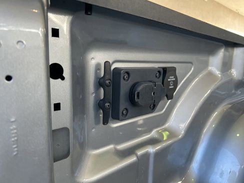 Used 2024 RAM 3500 Tradesman w/ Chrome Appearance Group image 30