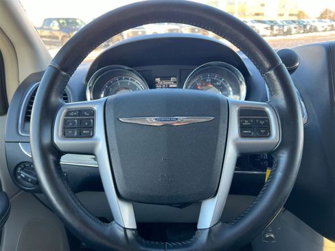 Used 2012 Chrysler Town & Country Touring w/ Entertainment Group #1 image 22