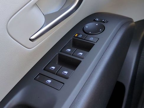 New 2026 Hyundai Tucson SE image 22