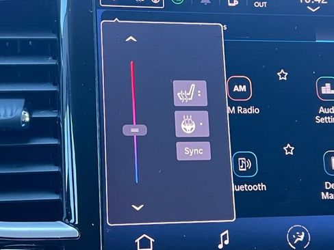 Used 2024 Chrysler Pacifica Touring-L FWD image 26