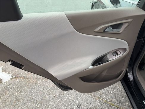 Used 2022 Chevrolet Malibu LS image 25