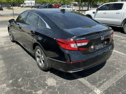 Used 2018 Honda Accord EX image 10