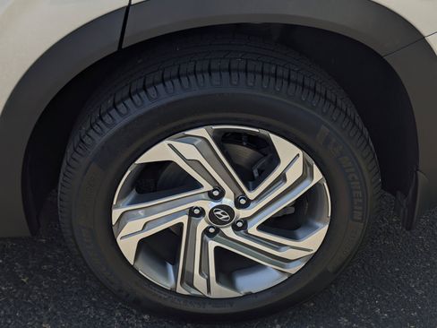 Used 2022 Hyundai Santa Fe SEL FWD image 7