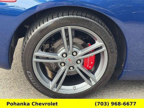 Used 2005 Chevrolet Corvette Coupe w/ Preferred Equipment Group RWD image 25