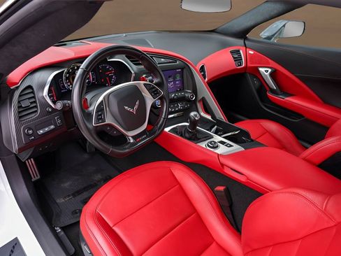 Used 2017 Chevrolet Corvette Z06 RWD image 11
