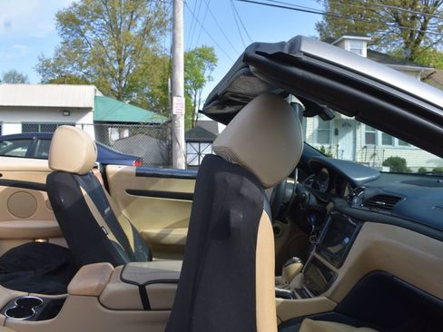 Used 2013 Maserati GranTurismo Sport RWD image 19