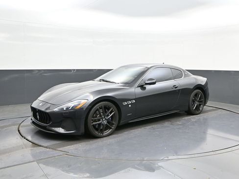 Used 2018 Maserati GranTurismo Sport image 28