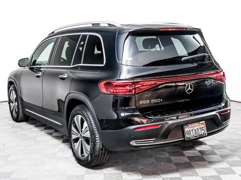 Certified 2024 Mercedes-Benz EQB 250+ w/ Driver Assistance Package image 2