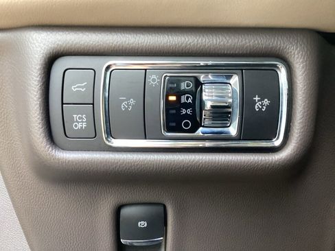 Used 2022 Lincoln Nautilus Reserve w/ Equipment Group 201A image 59