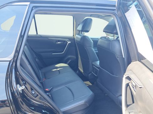 Used 2021 Toyota RAV4 XLE Premium AWD/4WD image 14