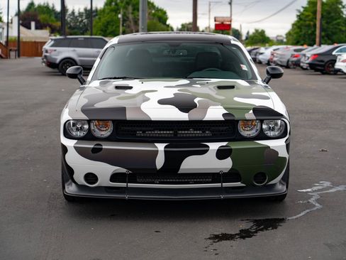 Used 2014 Dodge Challenger SRT8 Core w/ Satin Vapor Edition RWD image 3