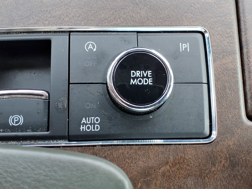 Used 2024 Lincoln Navigator L Black Label AWD/4WD image 23