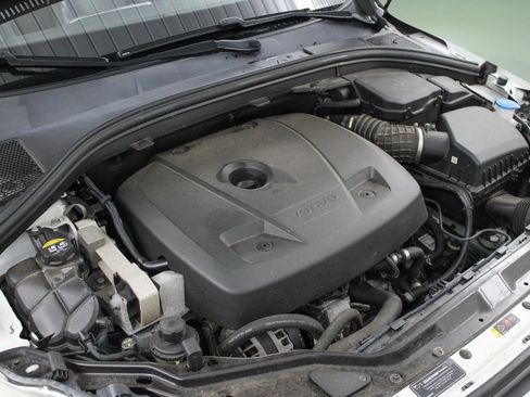 Used 2017 Volvo XC60 T6 Inscription w/ Advanced Package AWD/4WD image 45