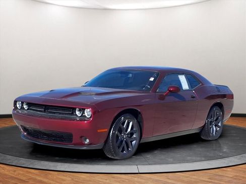 Used 2023 Dodge Challenger SXT w/ Blacktop Package image 23