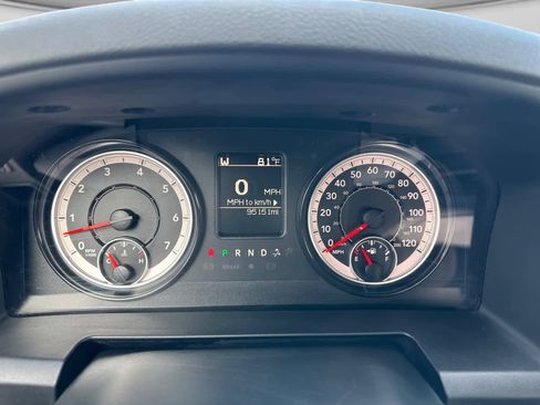 Used 2018 RAM 1500 Express w/ Express Value Package AWD/4WD image 15