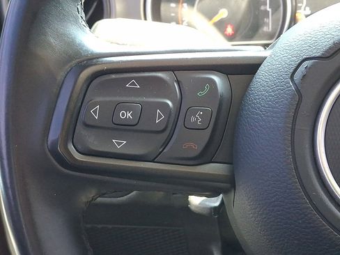 Used 2018 Jeep Wrangler Unlimited Sport S AWD/4WD image 17
