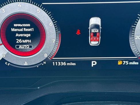 Used 2024 Nissan Pathfinder Platinum AWD/4WD image 8