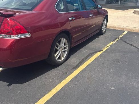 Used 2010 Chevrolet Impala LTZ FWD image 3