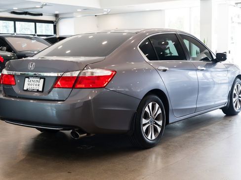 Used 2014 Honda Accord LX image 4