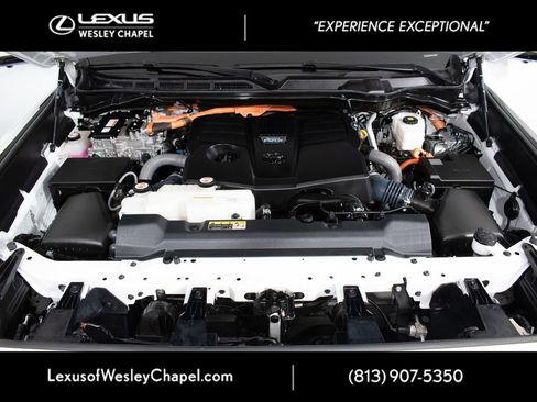 Used 2023 Toyota Sequoia Limited w/ TRD Off-Road Package AWD/4WD image 14