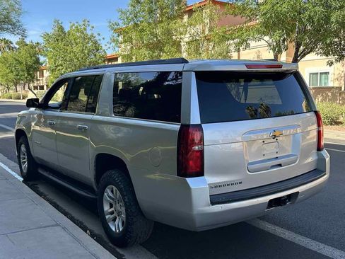 Used 2019 Chevrolet Suburban LT AWD/4WD image 6