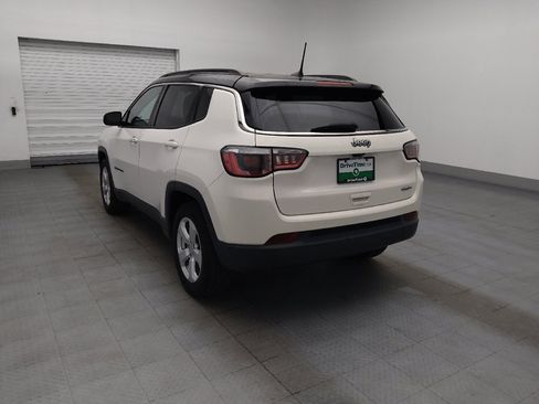 Used 2019 Jeep Compass Latitude FWD image 5