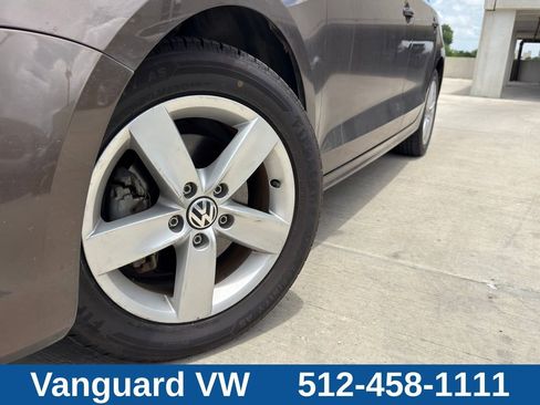 Used 2012 Volkswagen Jetta TDI FWD image 4