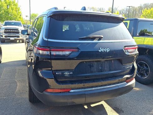 Used 2022 Jeep Grand Cherokee L Limited image 3