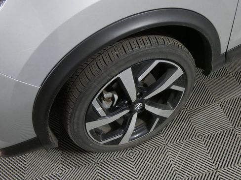 Used 2020 Nissan Rogue Sport SL w/ Premium Package image 10