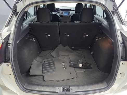 Used 2022 Nissan Kicks SV FWD image 15