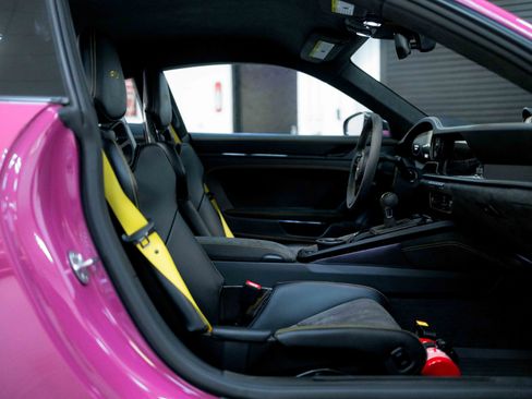 Used 2024 Porsche 911 GT3 image 43