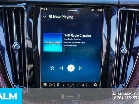 Used 2024 Volvo XC60 T8 Plus w/ Climate Package image 41