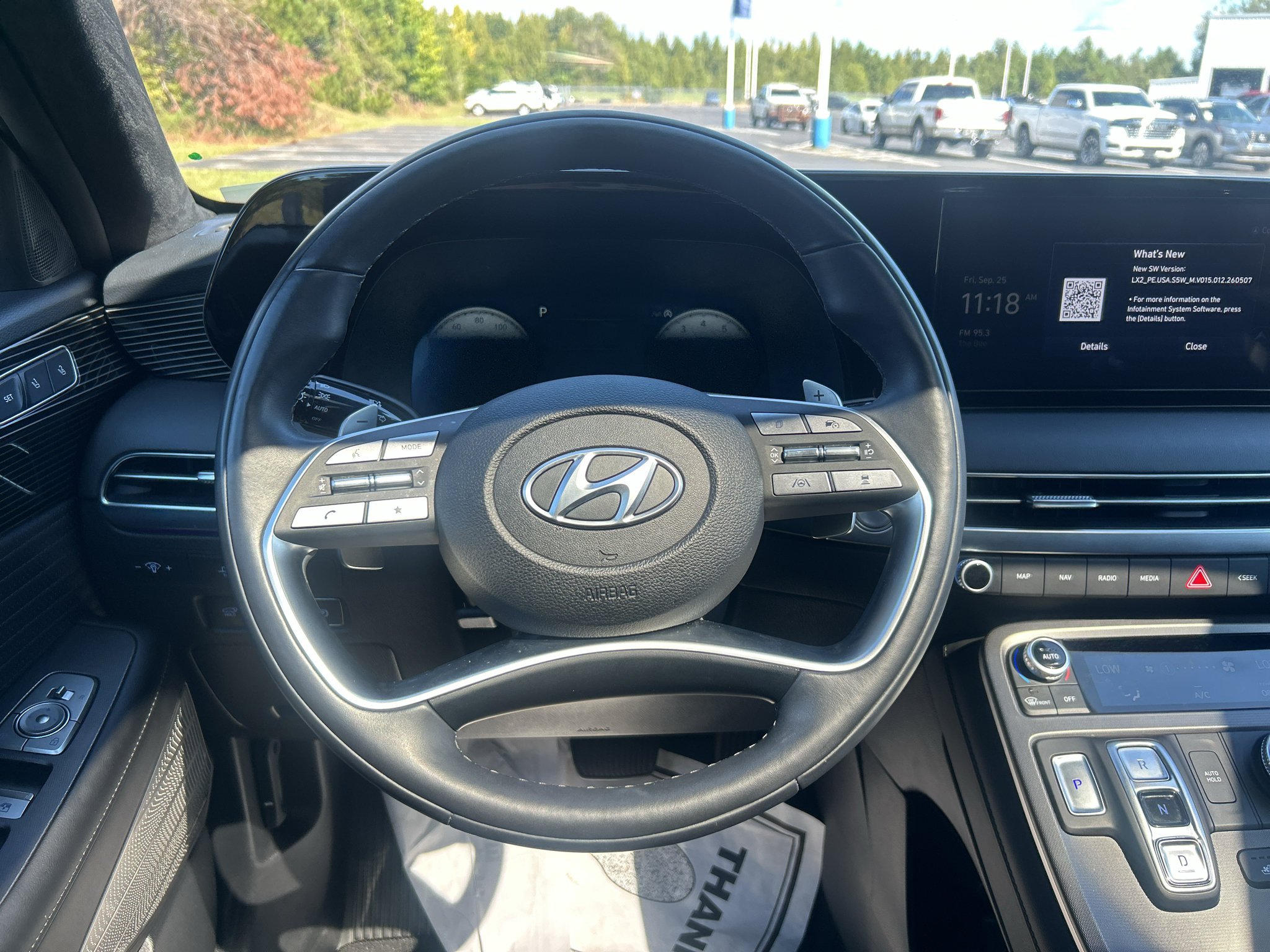 Used 2025 Hyundai Palisade Calligraphy AWD/4WD image 13