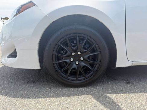 Used 2019 Toyota Corolla LE FWD image 10