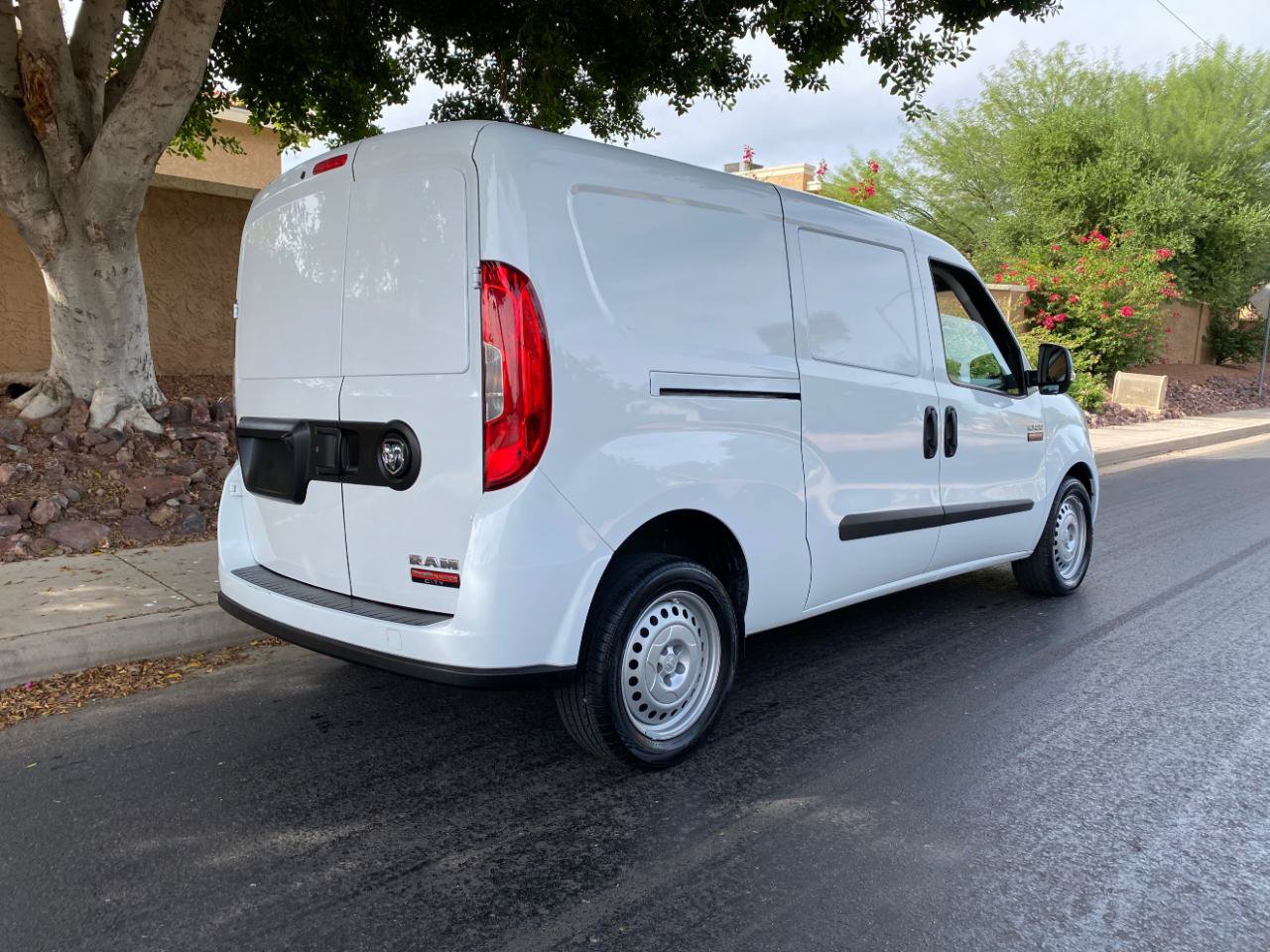 Used 2022 RAM ProMaster City Tradesman FWD image 5