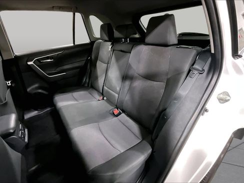 Used 2025 Toyota RAV4 XLE w/ Convenience Package AWD/4WD image 21
