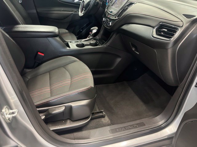 Used 2023 Chevrolet Equinox RS AWD/4WD image 16