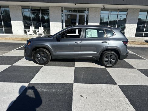 Used 2025 Volkswagen Taos S image 1