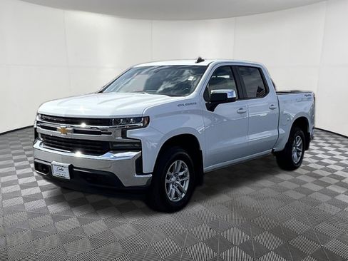 Used 2021 Chevrolet Silverado 1500 LT w/ Convenience Package II image 3
