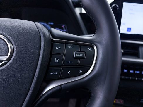 Used 2024 Lexus UX 250h F Sport FWD image 35