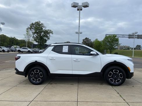 Used 2023 Hyundai Santa Cruz SEL Premium w/ Cargo Package image 13