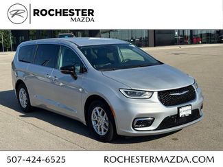 Used 2024 Chrysler Pacifica Touring-L FWD video 1