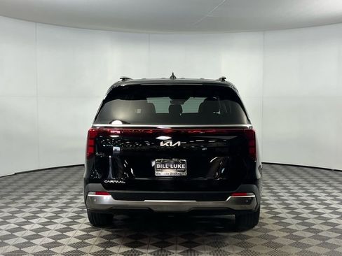 Used 2025 Kia Carnival SX image 6