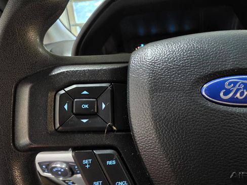 Used 2018 Ford F150 XLT AWD/4WD image 29
