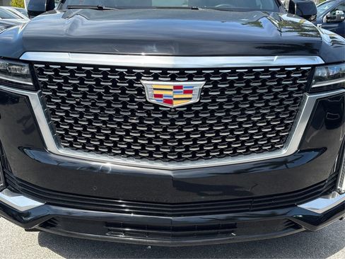 Used 2023 Cadillac Escalade ESV Luxury RWD image 15
