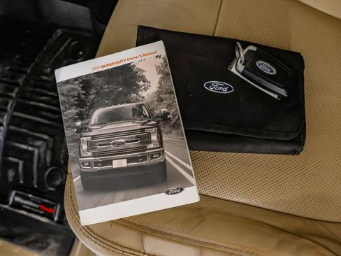 Used 2019 Ford F250 Lariat w/ Lariat Ultimate Package AWD/4WD image 66