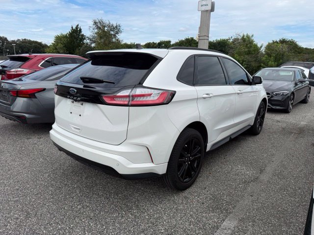 Certified 2024 Ford Edge ST-Line AWD/4WD image 3