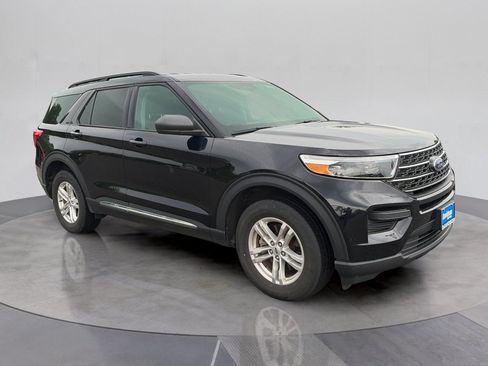 Certified 2023 Ford Explorer XLT AWD/4WD image 10