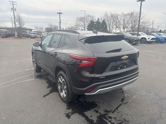 Used 2024 Chevrolet Trax LT w/ Driver Confidence Package video 2