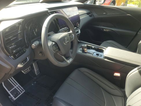 Used 2023 Lexus RX 350 AWD image 16